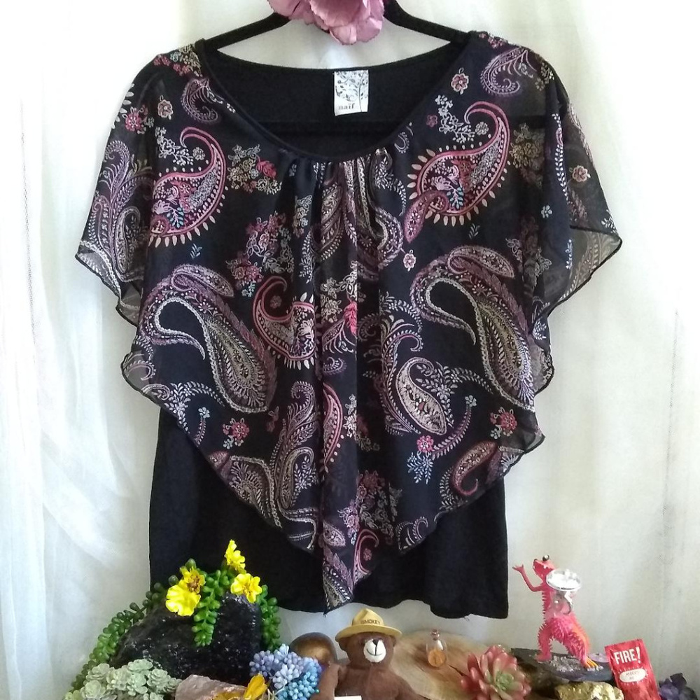 🏝Naif Size M Beautiful BoHo Short Sleeve Blouse